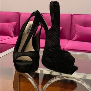 Steve Madden pump size 7 1/2 heel height: 5 1/2”